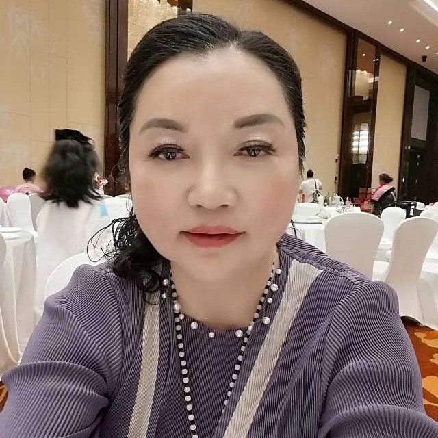 含梅的照片