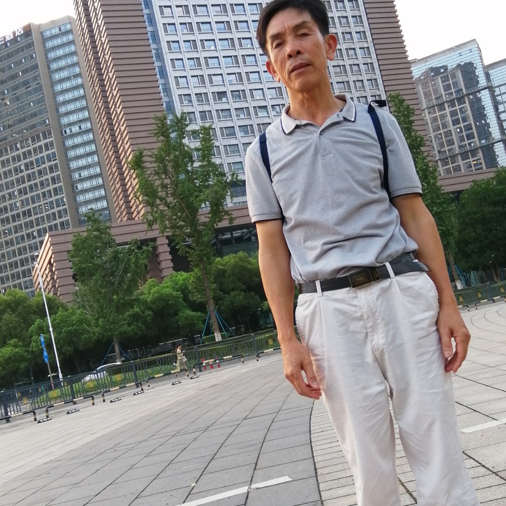雄姿英友的照片