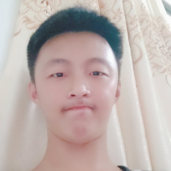 王嘉鱳的照片