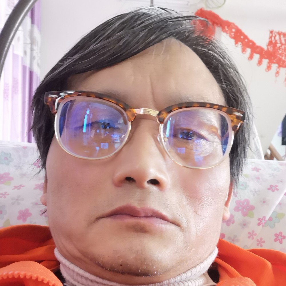 蓝天缥缈的照片
