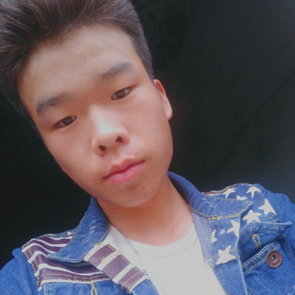 尘宵踢柔弱的照片