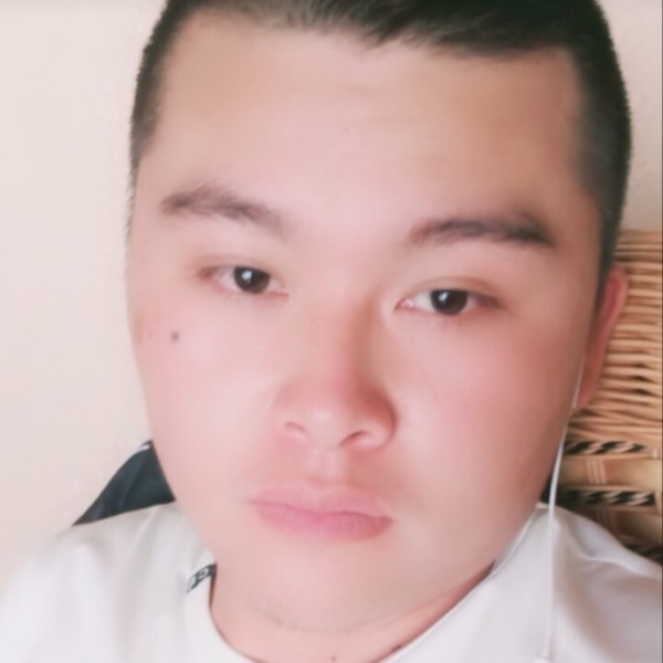 夏露动听的照片