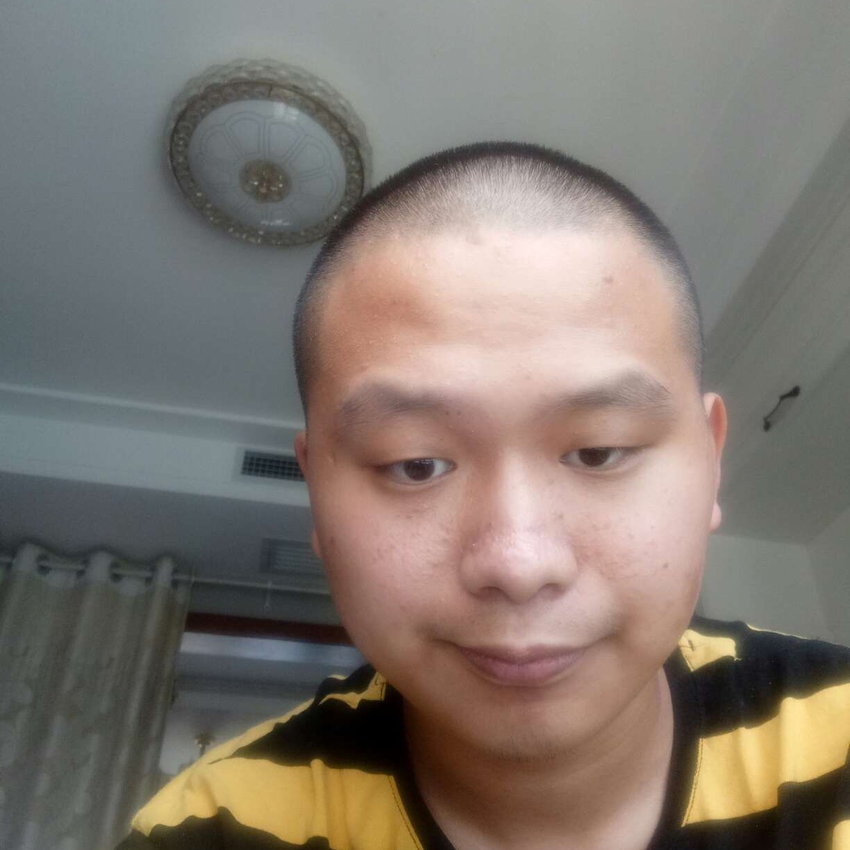 谢东晨的照片