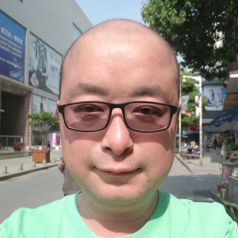 成熟老男人的照片