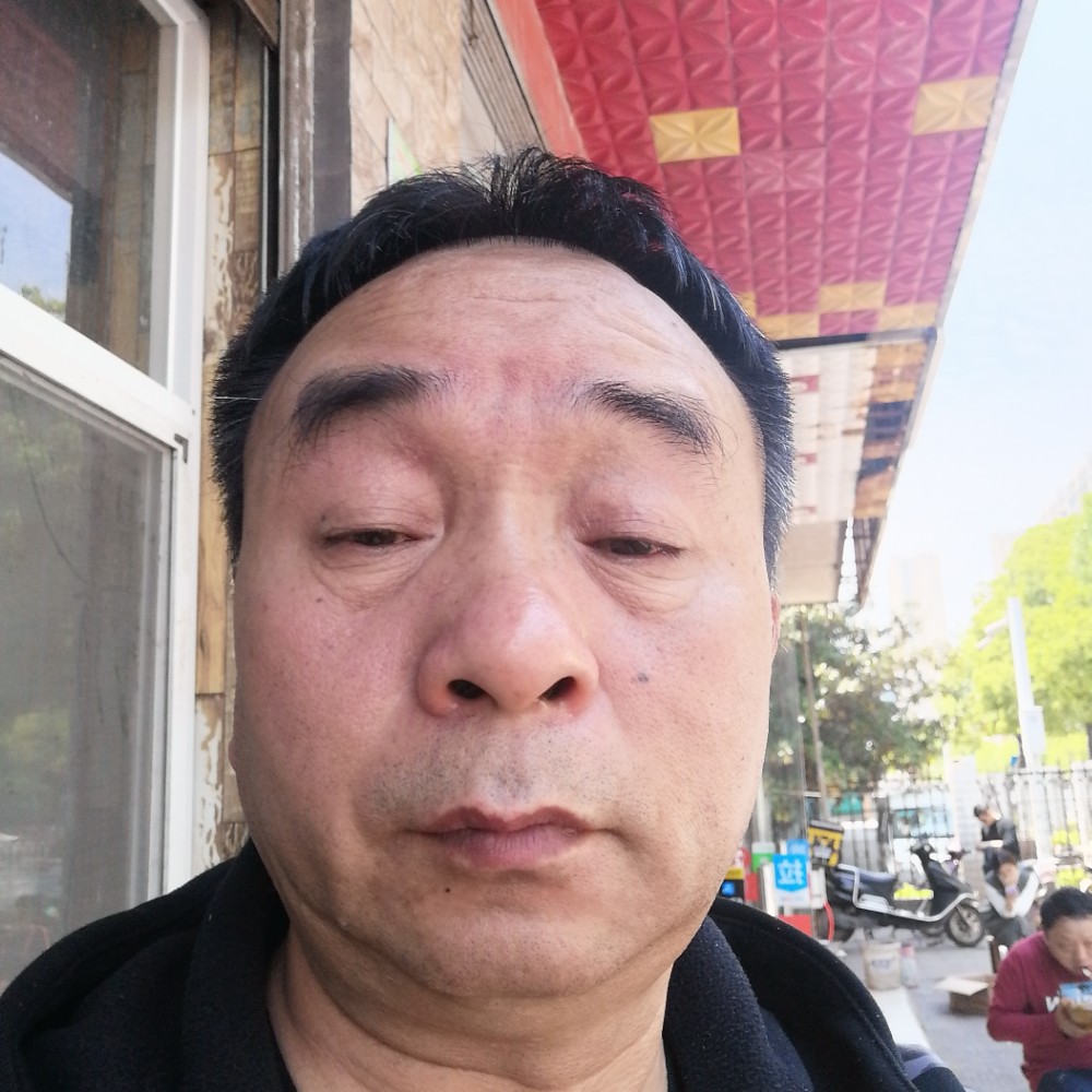 诽洄者的照片