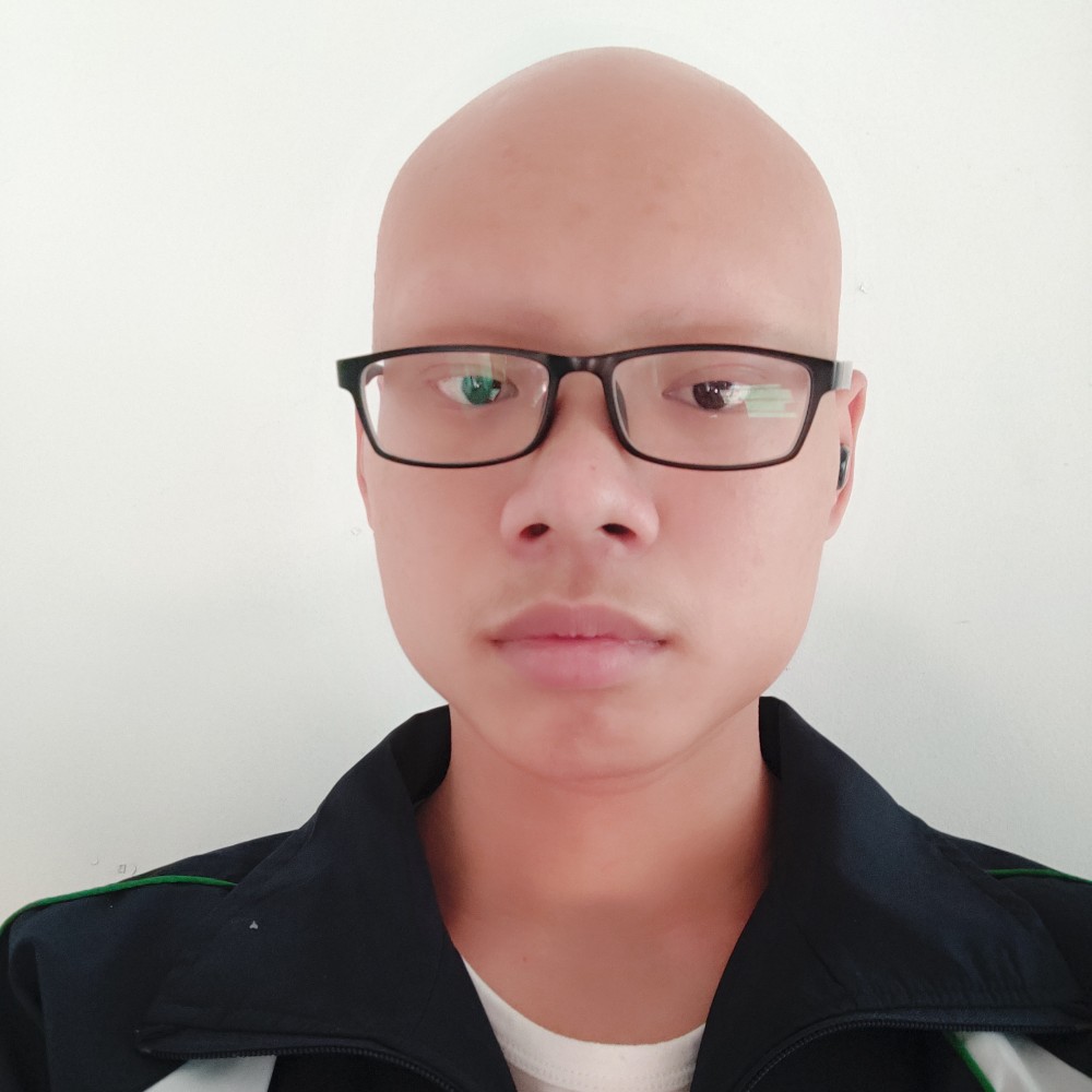 星月笑错落的照片