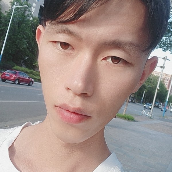 小懒猪笑酷酷的照片