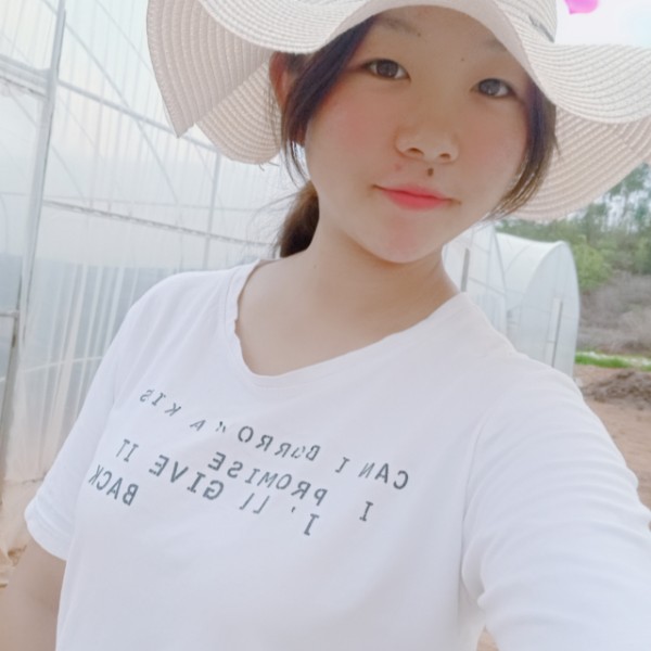 蹲在街口数眼泪的照片