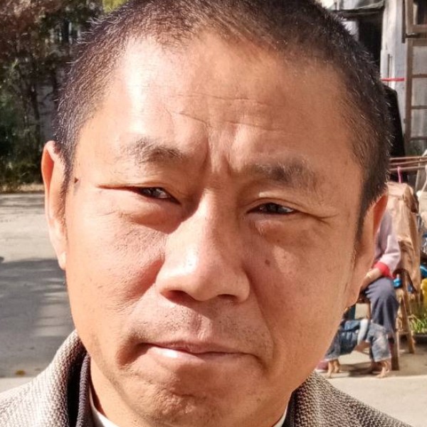 时空蹁跹端庄的照片