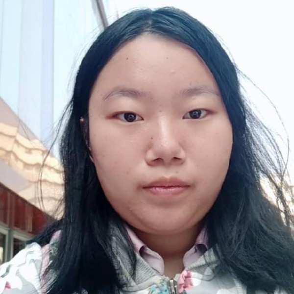 菡萏厘米的照片