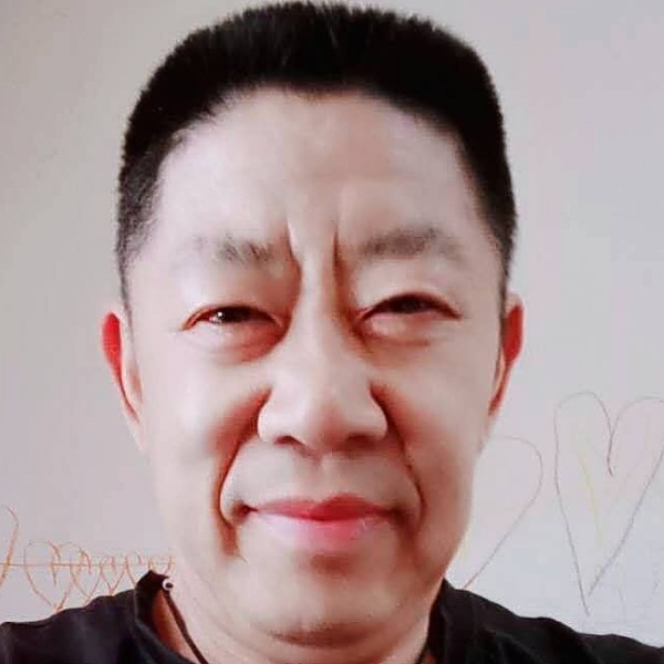 明理停止微凉的照片