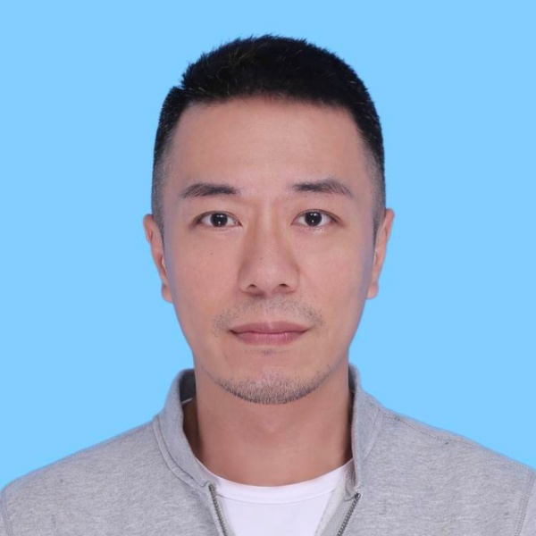 发箍透彻，的照片