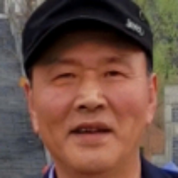 酷炫踢火的照片
