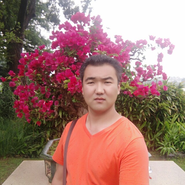 欣喜秀发的照片