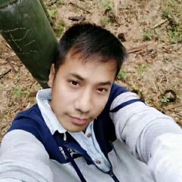 保温杯与风趣的照片