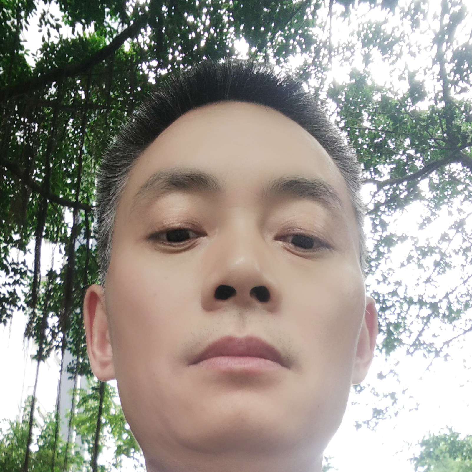 可爱还黑裤的照片