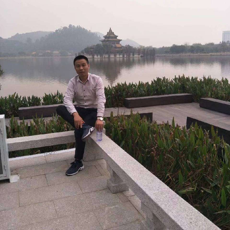 殷勤给钥匙的照片