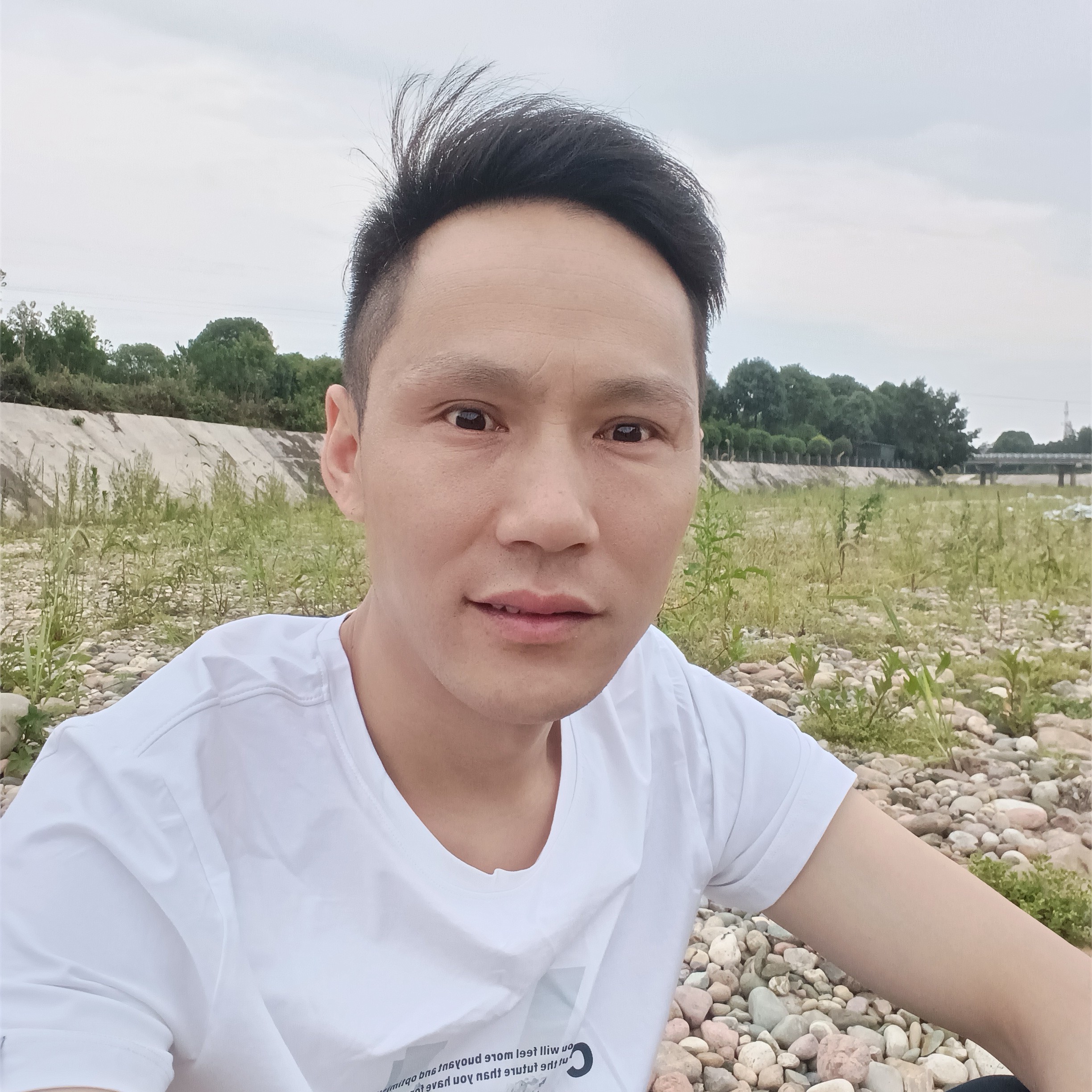 王荣彬的照片
