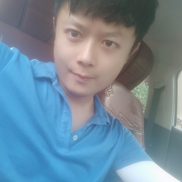 李佳佳佳毅的照片