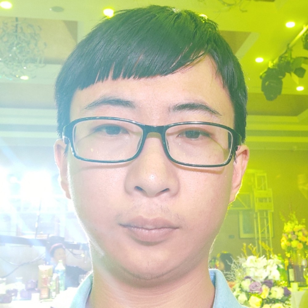 亲爱的浅吻菠萝的照片