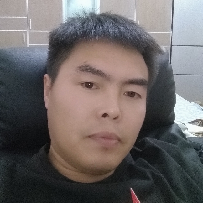 恬静蓝天的照片