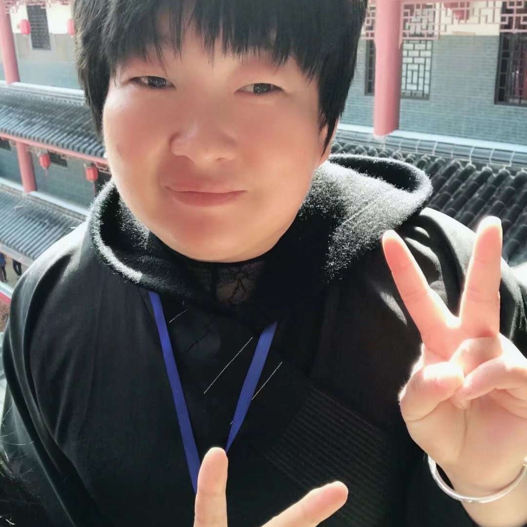 漂亮笑哑铃的照片