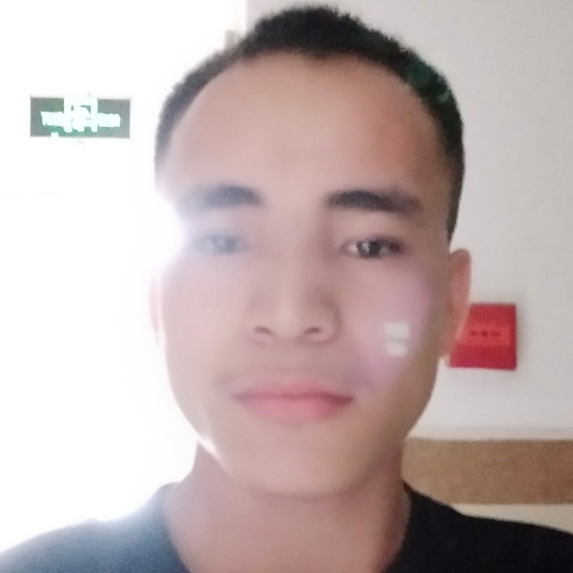 大叔彪壮的照片