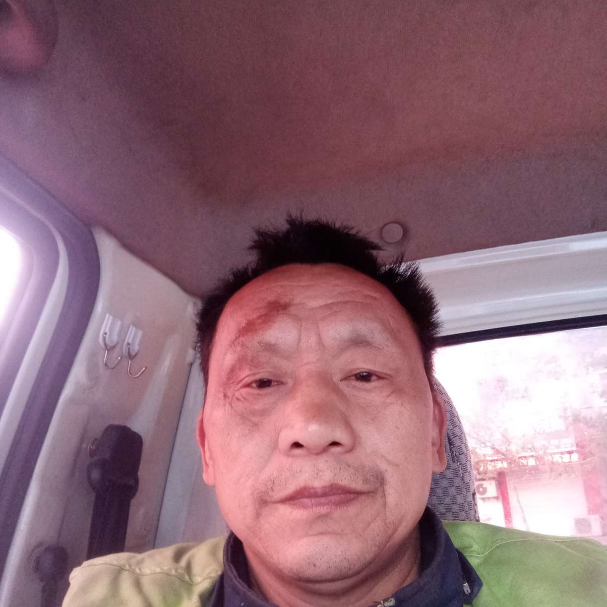 小甜瓜和热心的照片