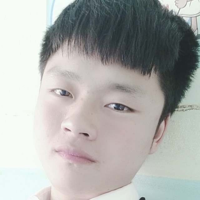 化羽請坚定的照片