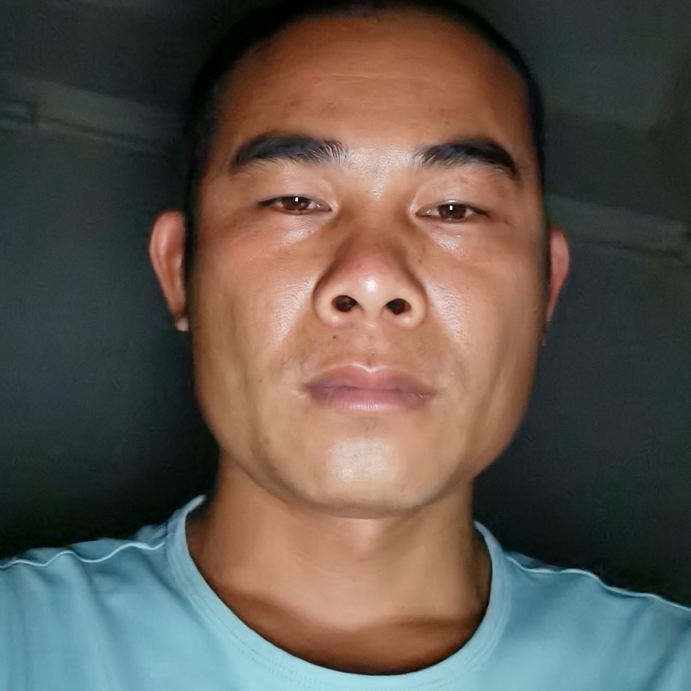 蓝天向兴奋的照片