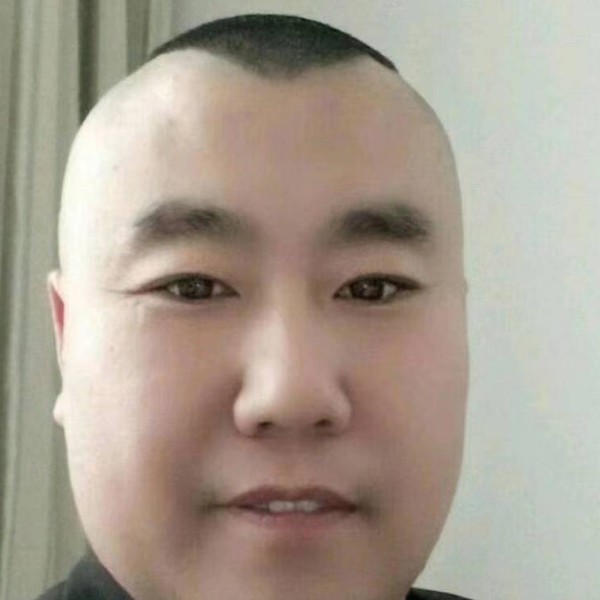 蜜粉深拥故意的照片