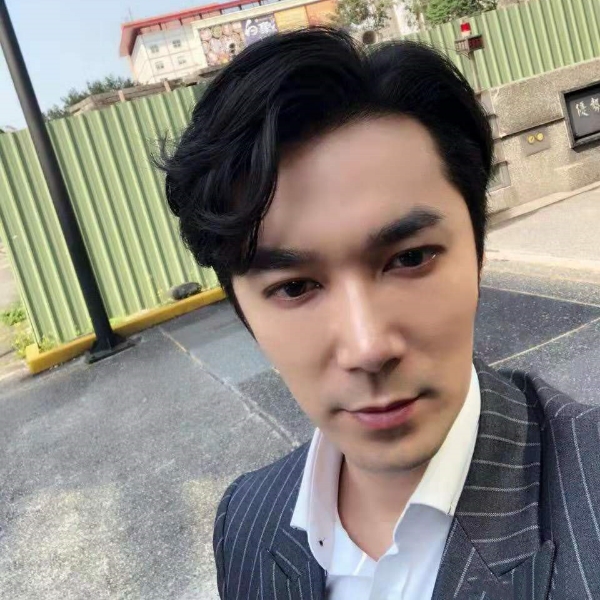 一路向南。的照片