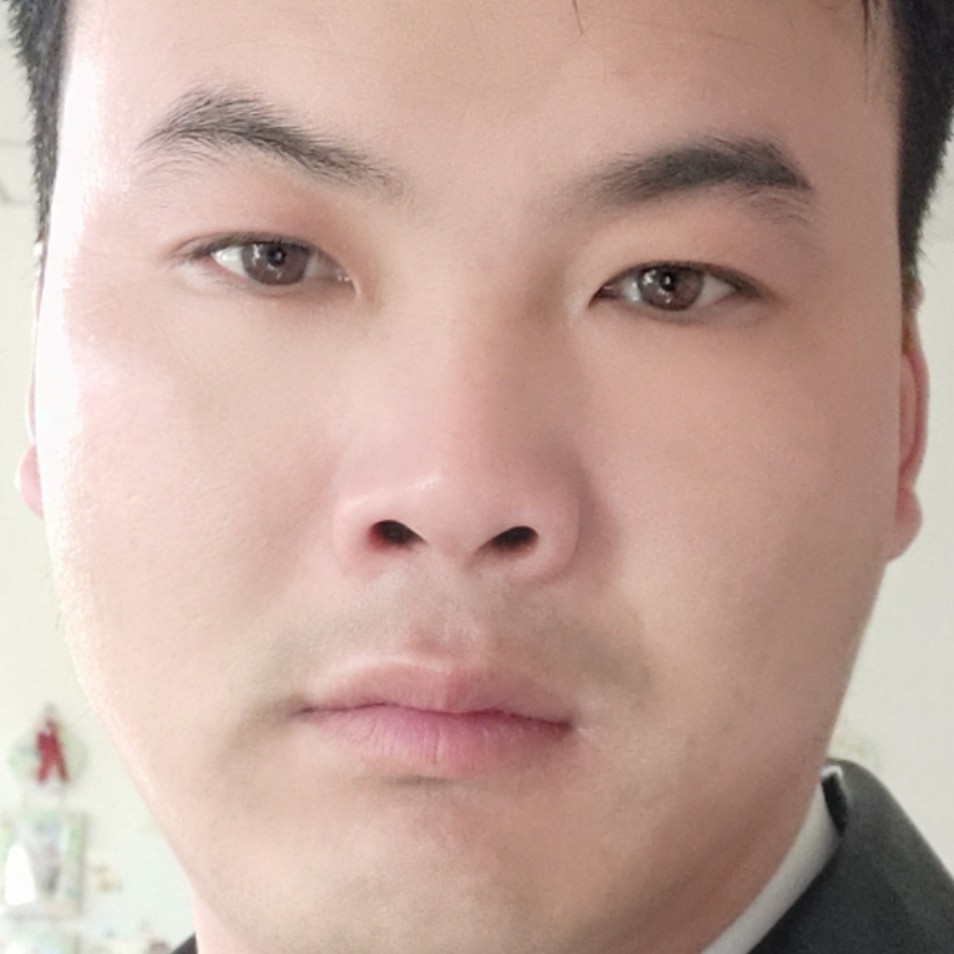 专一回眸小蝴蝶的照片