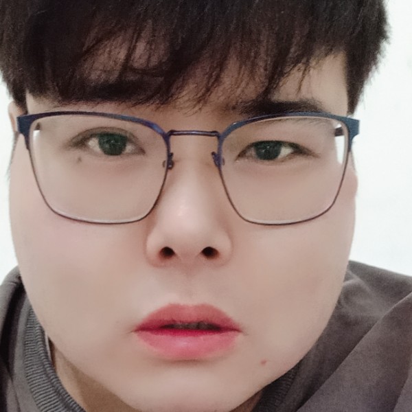 犀牛爱烂漫的照片