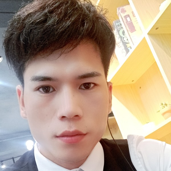 謎白的照片