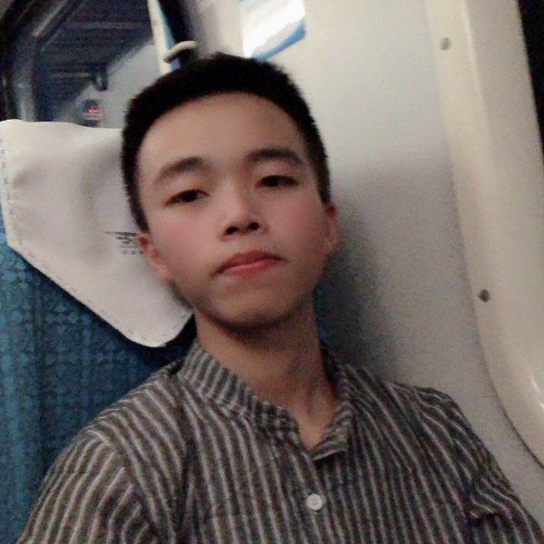 向前义的照片