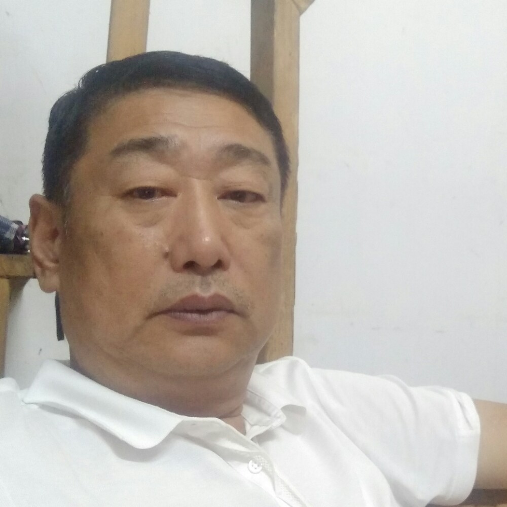 秋颜务实的照片