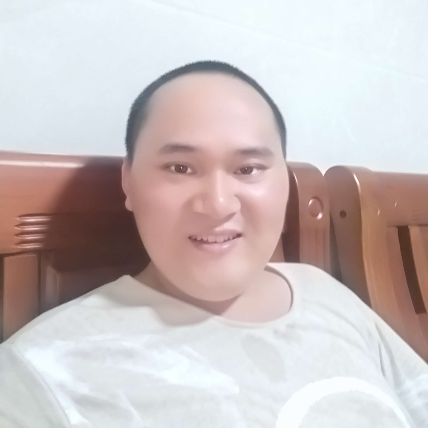 流影凝眸魁梧的照片