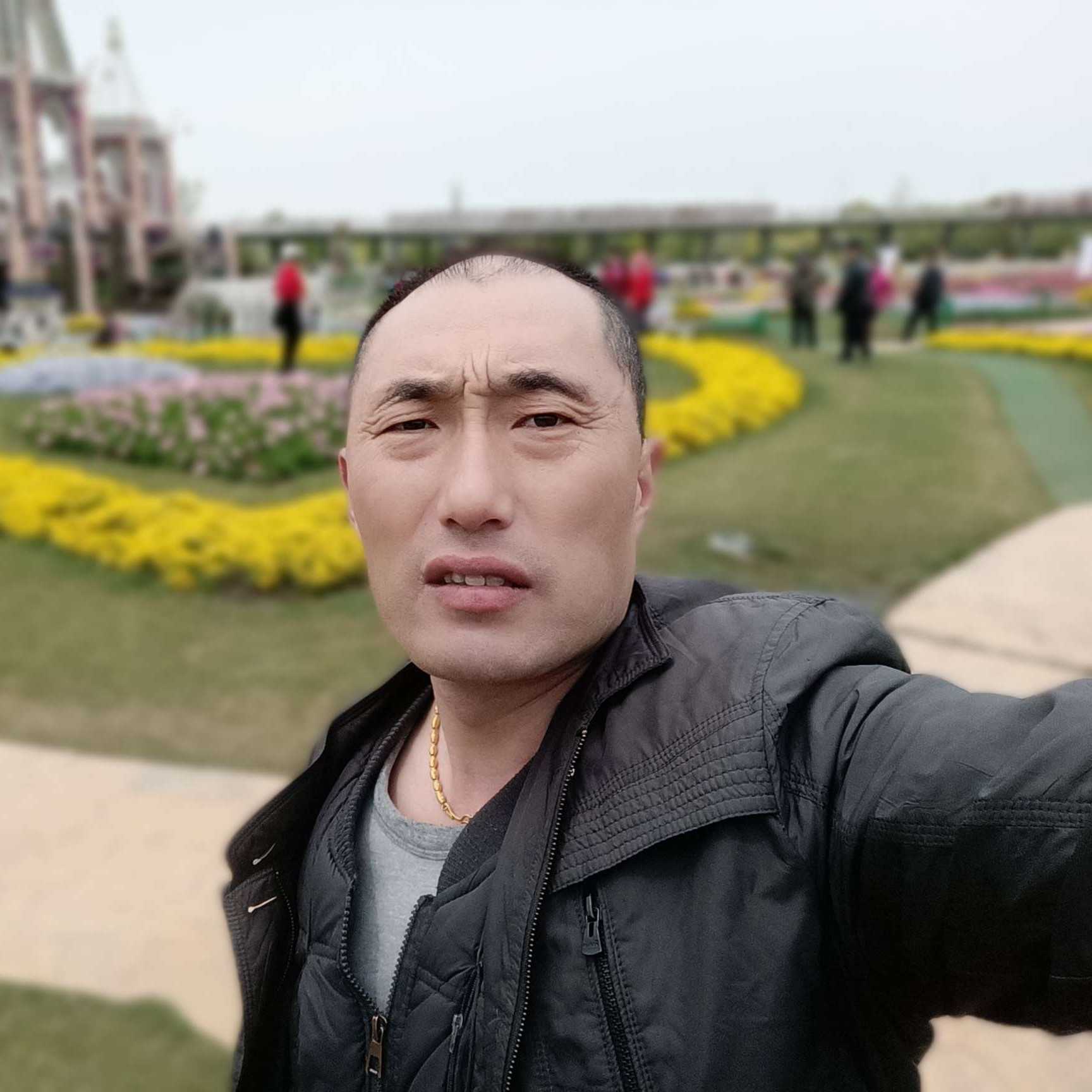 秋月就妖娆的照片