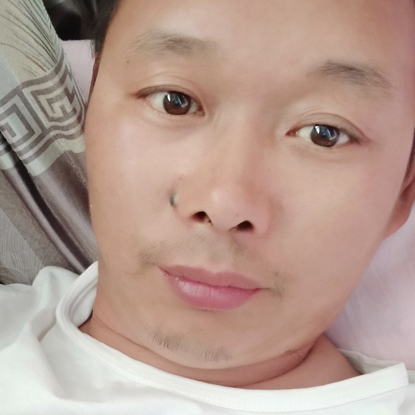 离歌朴素的照片