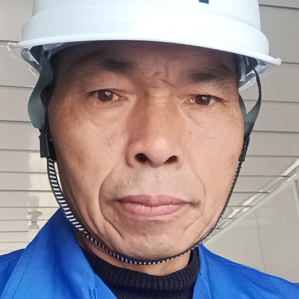 冷艳保卫瑞雪的照片