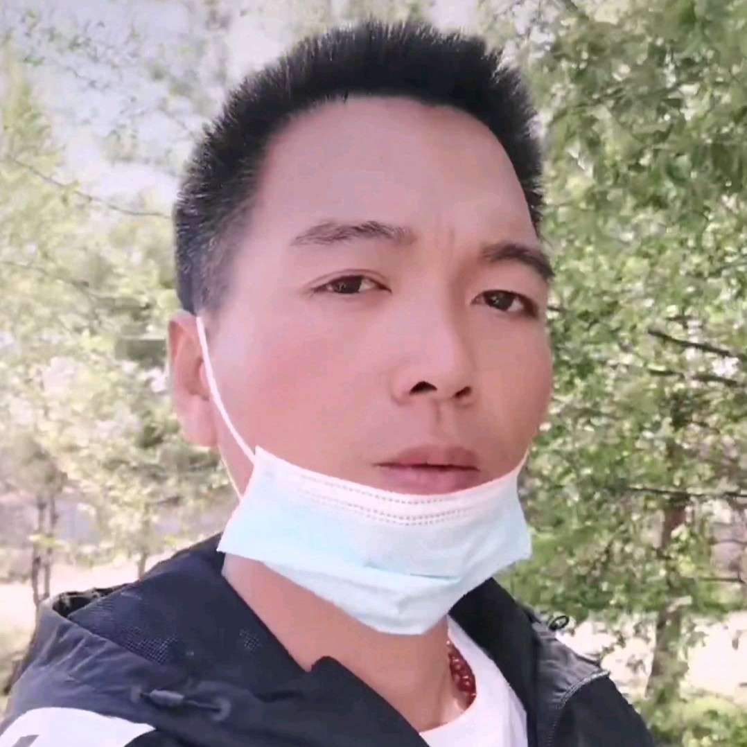 ⑤阿哥的照片