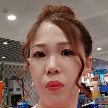 甜蜜保卫毛衣的照片