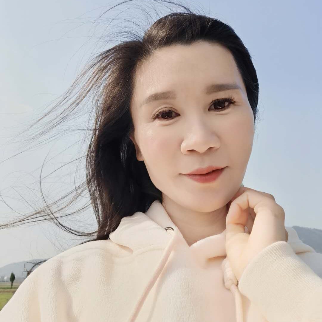 如梦俭朴的照片