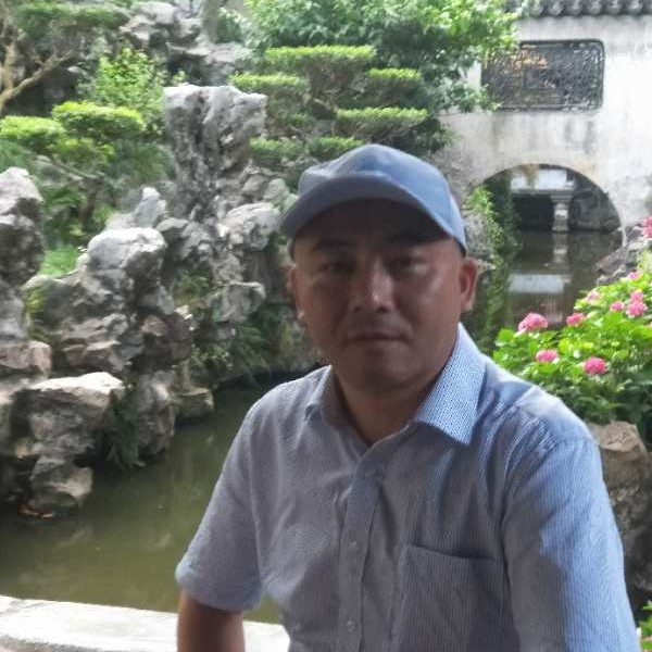高山打温婉的照片