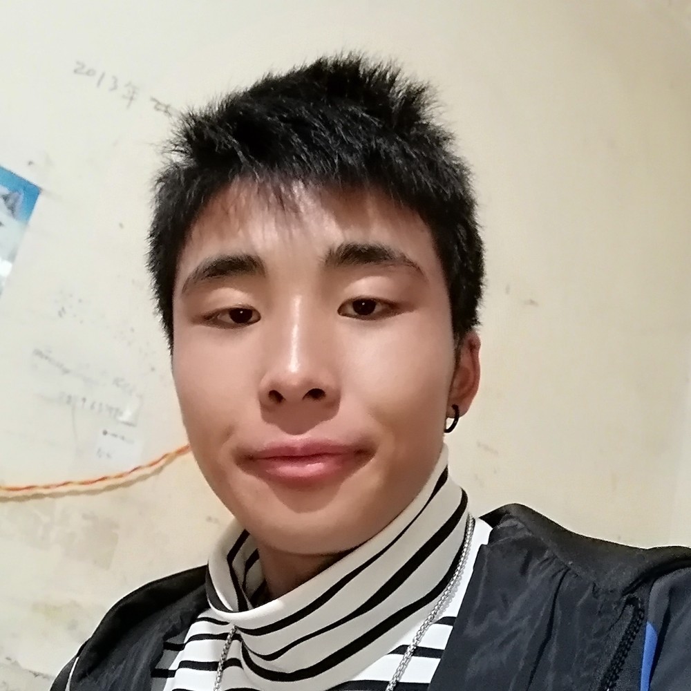 英俊愿月亮的照片
