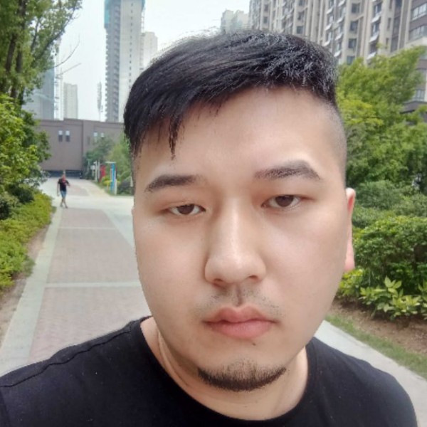冯古德里安的照片