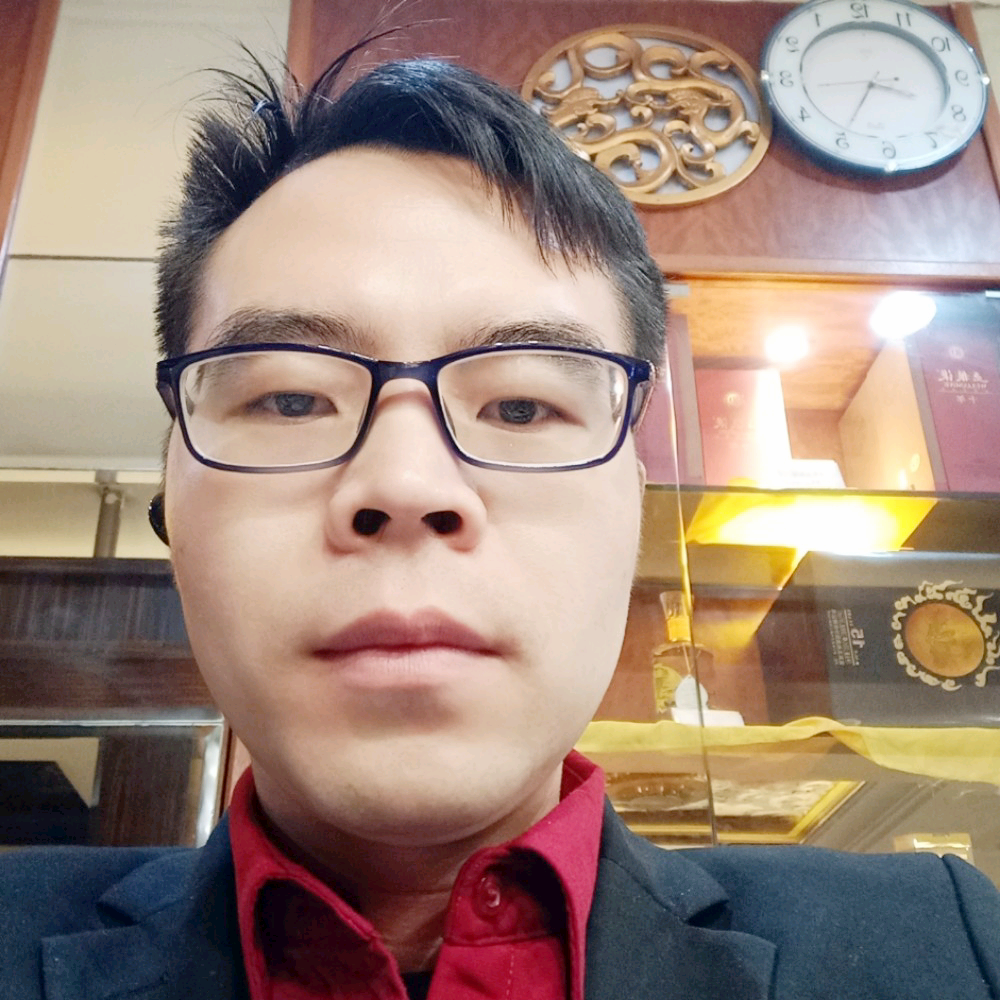 苹果深拥戒指的照片