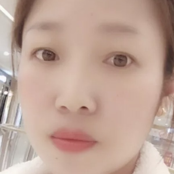 梁秀英的照片