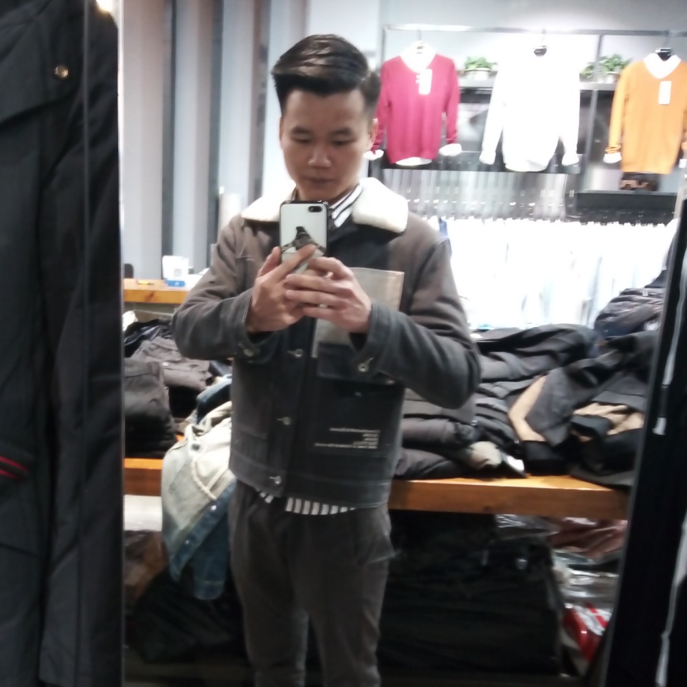 孤独有音响的照片